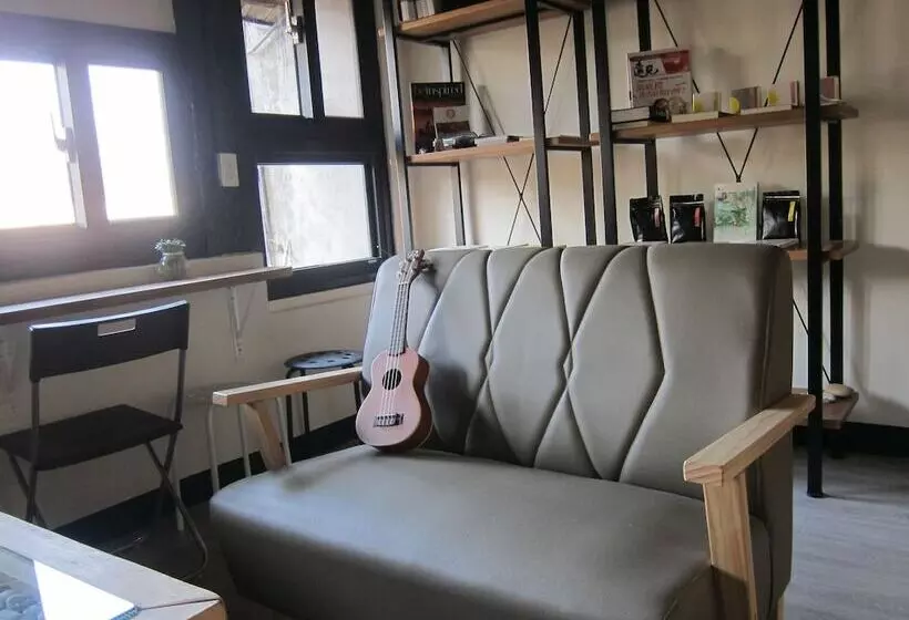 هتل Runners House Taitung