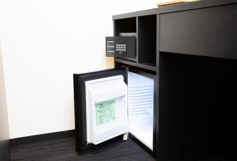 Отель Trad Replay