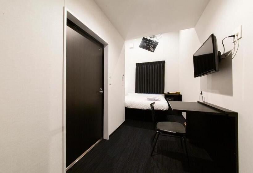 Отель Trad Replay