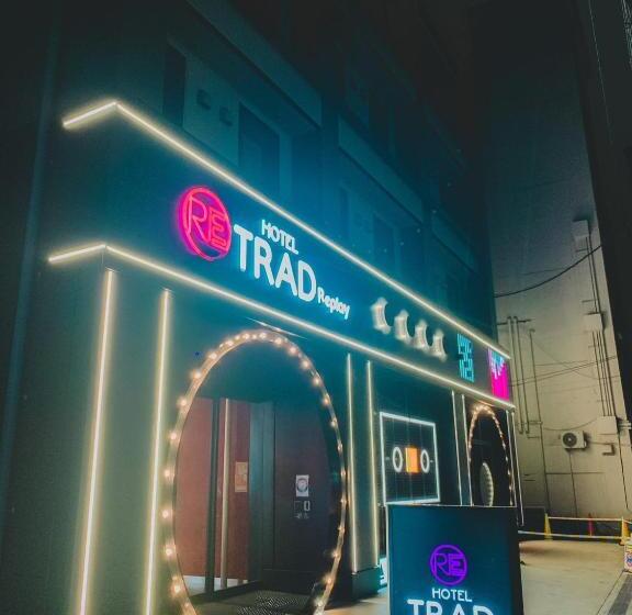 Отель Trad Replay