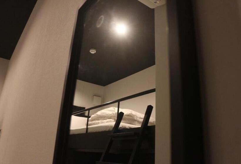 Отель Trad Replay