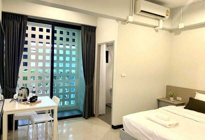 ホテル White Sand Phuket Residence