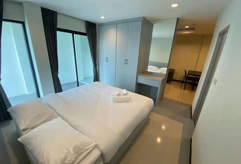 ホテル White Sand Phuket Residence