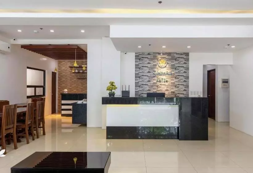 هتل Yellowbell Resort And
