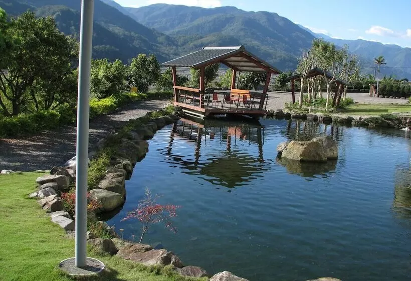 هتل Yingshih Resort