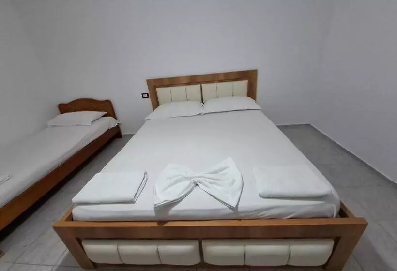 ペンション Guest House Argjiro Castle