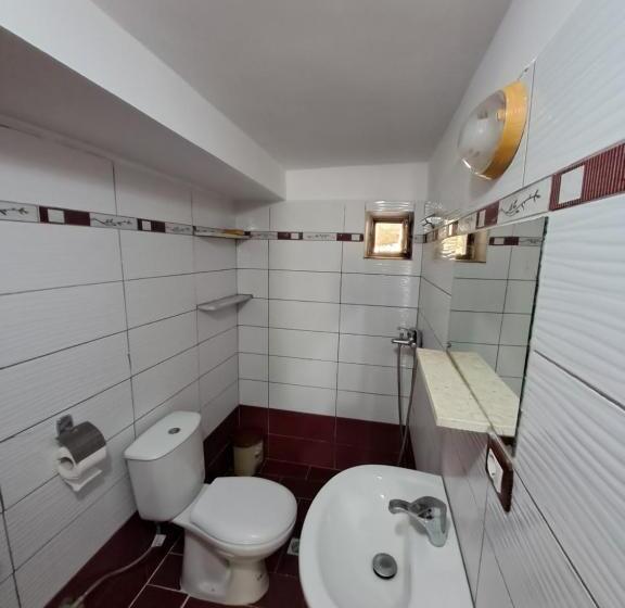 膳宿费 Guest House Argjiro Castle