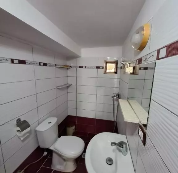 ペンション Guest House Argjiro Castle