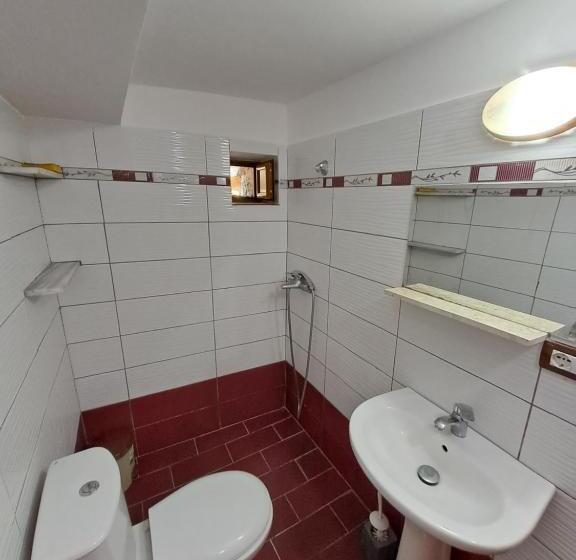 膳宿费 Guest House Argjiro Castle