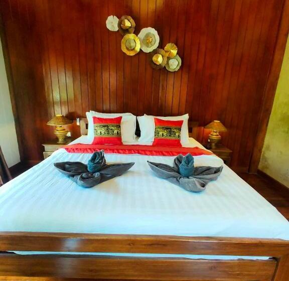 استراحتگاه Little Rock Kohjum