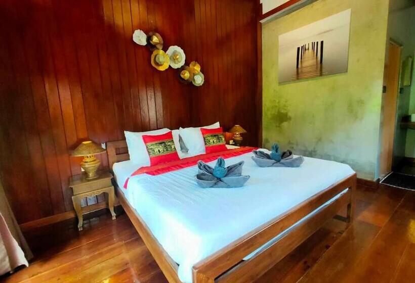 استراحتگاه Little Rock Kohjum