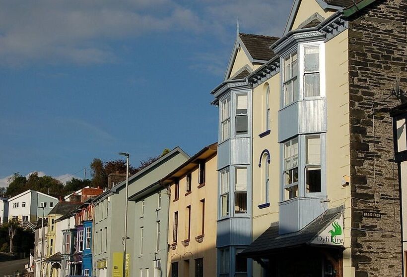 Clock Tower Apartments