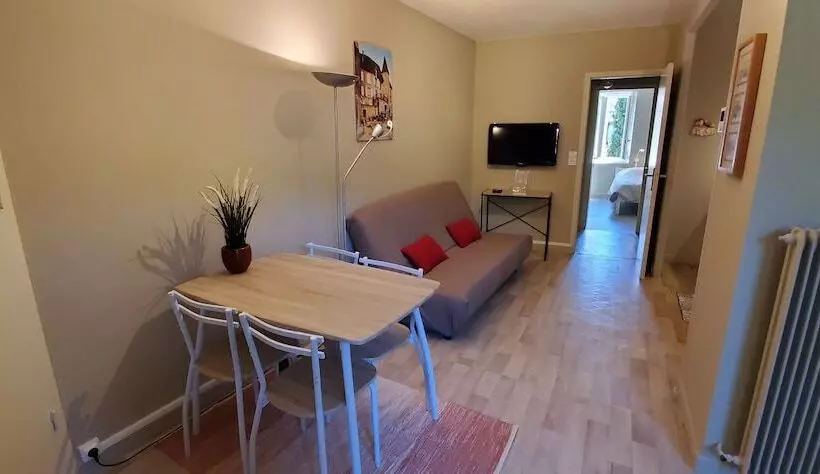 Les Appartements Chambon