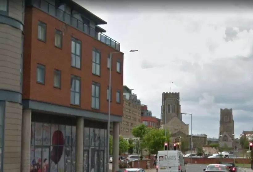 Toothbrush Apartments   Ipswich Waterfront   Regatta Quay
