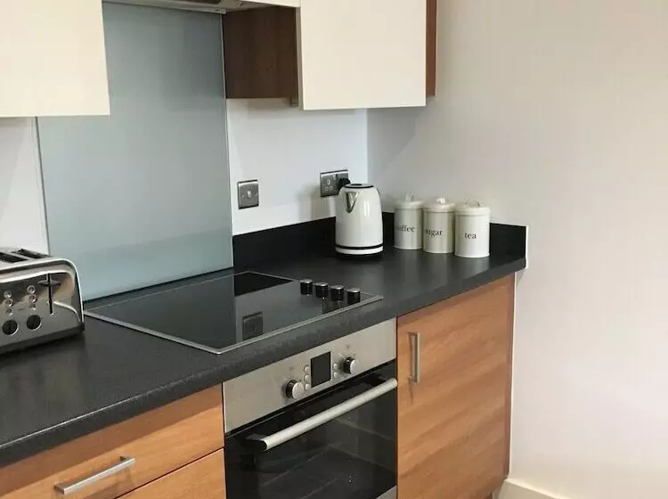 Toothbrush Apartments   Ipswich Waterfront   Regatta Quay