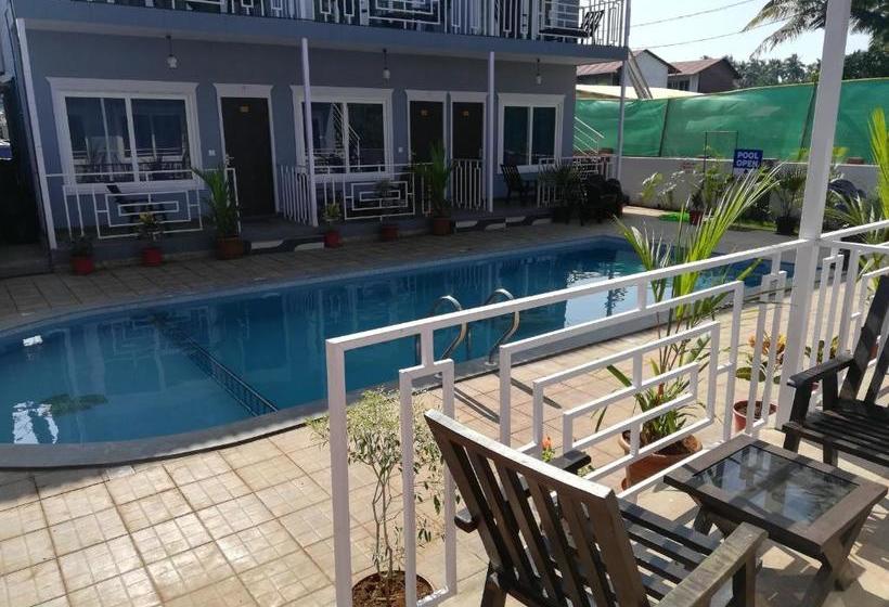 בית מלון כפרי Royal Tulip Goa Beach Cottages