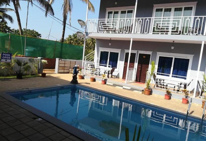 בית מלון כפרי Royal Tulip Goa Beach Cottages