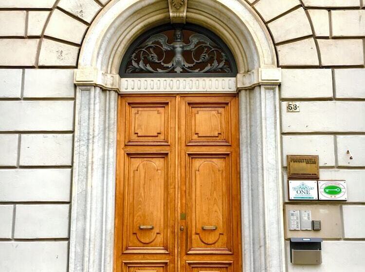 بنسيون The One Sun N Seas