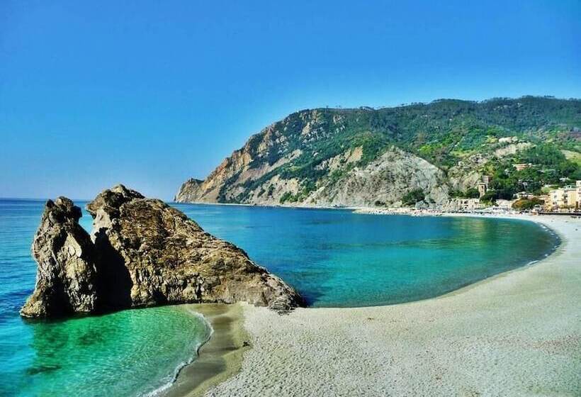 بنسيون The One Sun N Seas