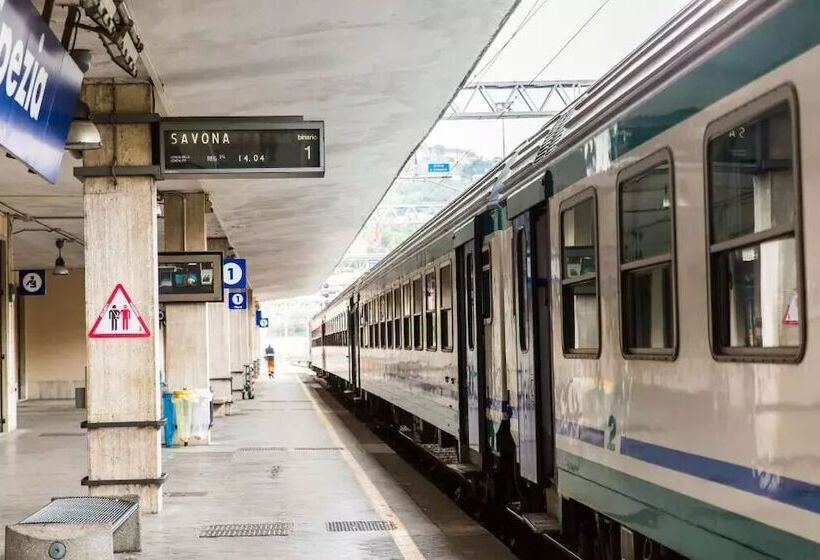 بنسيون The One Sun N Seas