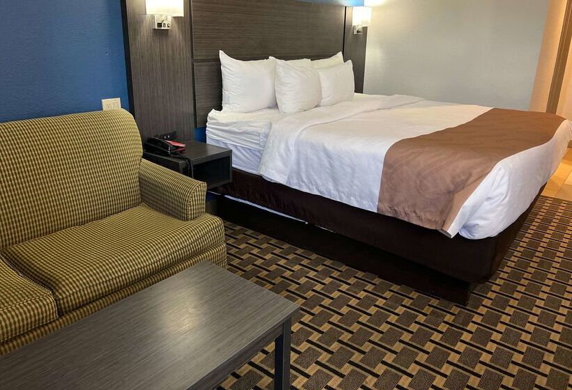 فندق Econo Lodge Louisville East