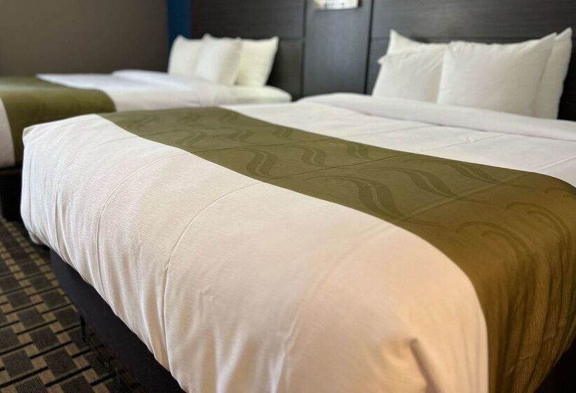 فندق Econo Lodge Louisville East