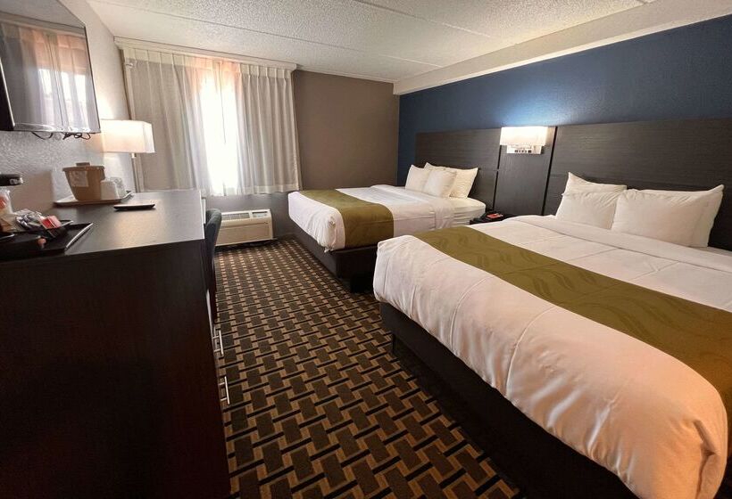 فندق Econo Lodge Louisville East