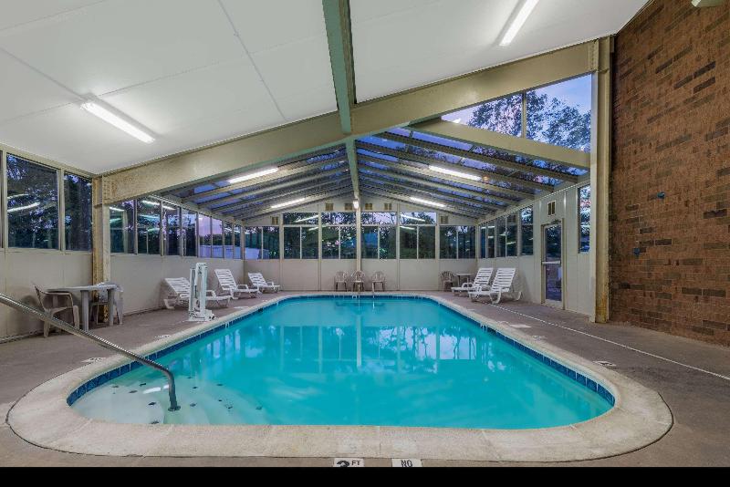 فندق Econo Lodge Louisville East