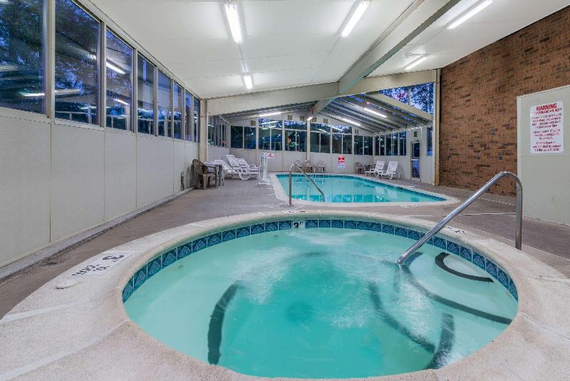 فندق Econo Lodge Louisville East