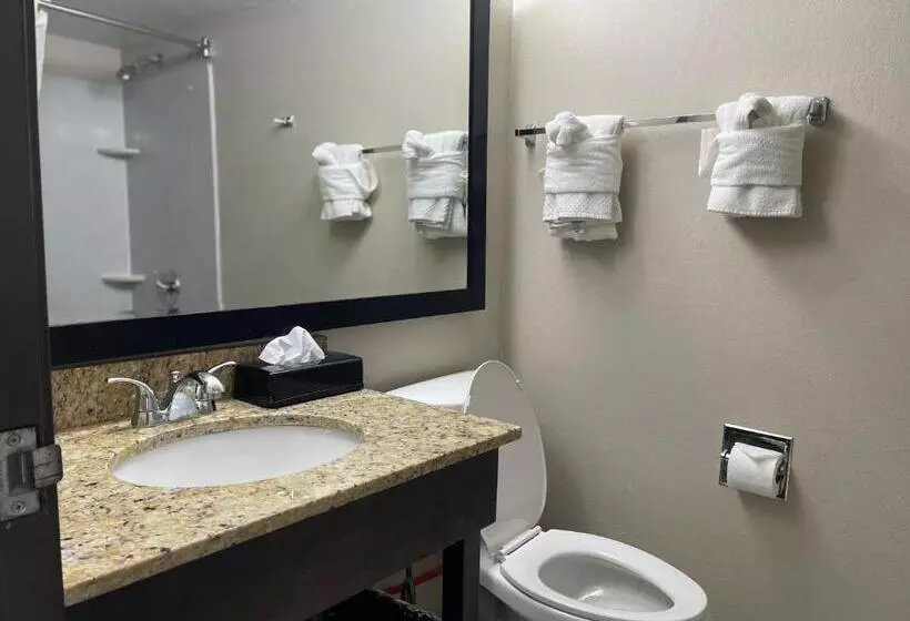 هتل Suburban Studios Columbia Northwest