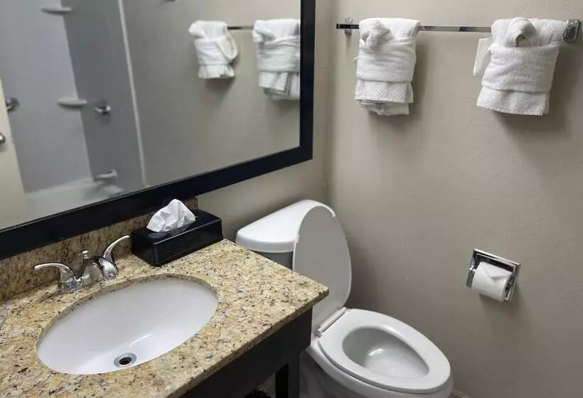 هتل Suburban Studios Columbia Northwest