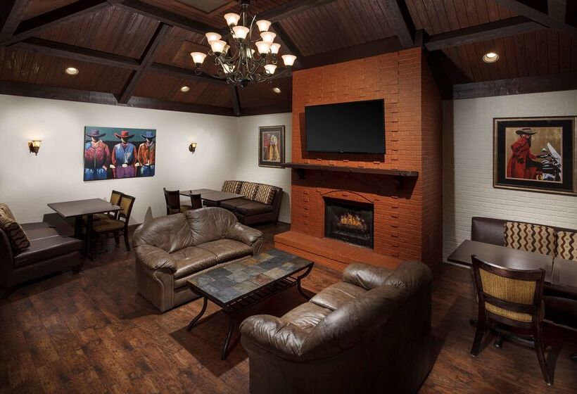 فندق Roosevelt Grand Dakota, Surestay Collection By Best Western