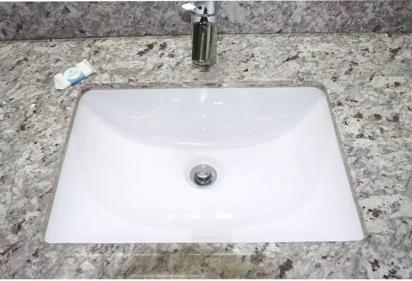 ホテル Super 7 Inn