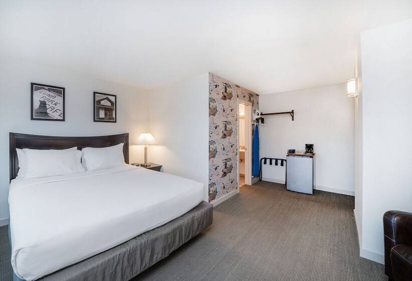 هتل The Grove West Seattle Inn