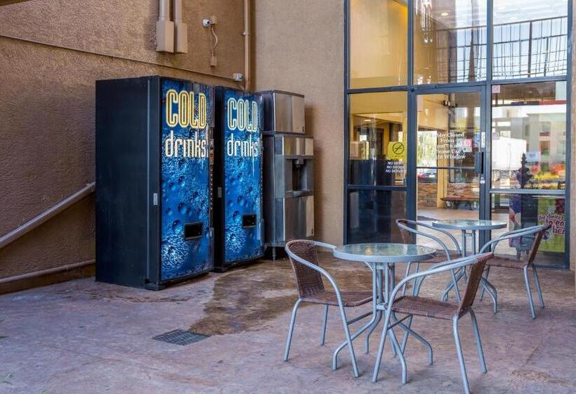 فندق Travelers Inn Phoenix