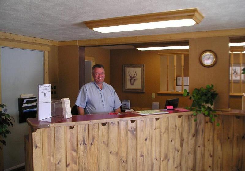 فندق Travelers Lodge