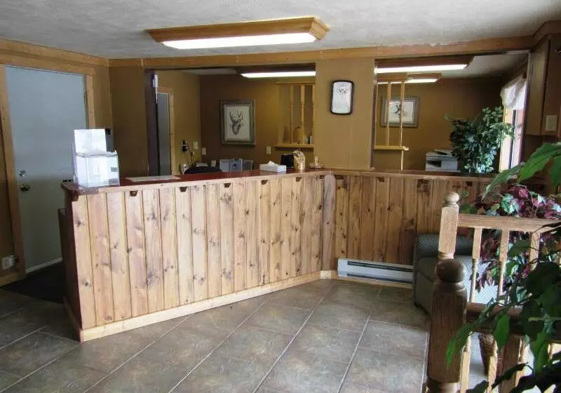 هتل Travelers Lodge