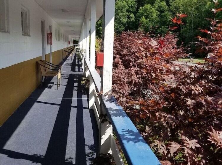 فندق Travelodge By Wyndham Lake George Ny