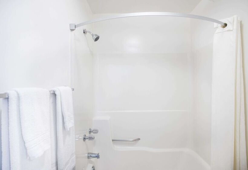 فندق Travelodge By Wyndham Lake George Ny