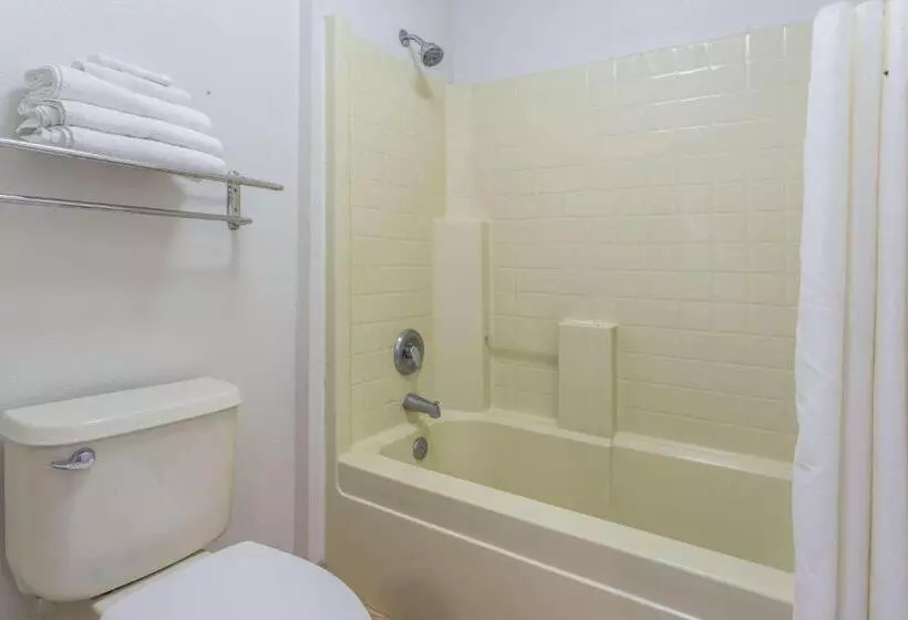 호텔 Travelodge By Wyndham Merced Yosemite