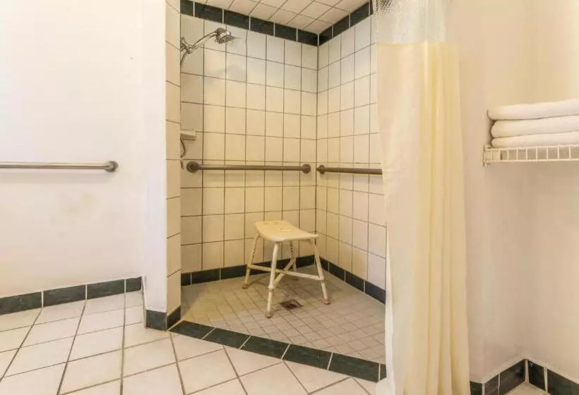 호텔 Travelodge By Wyndham Merced Yosemite