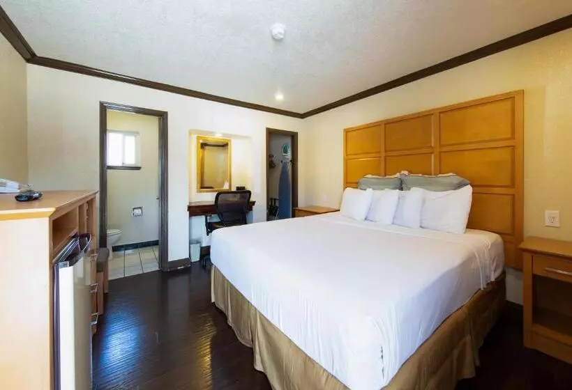 호텔 Travelodge By Wyndham Merced Yosemite