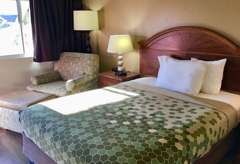 酒店 Silverstone Lite