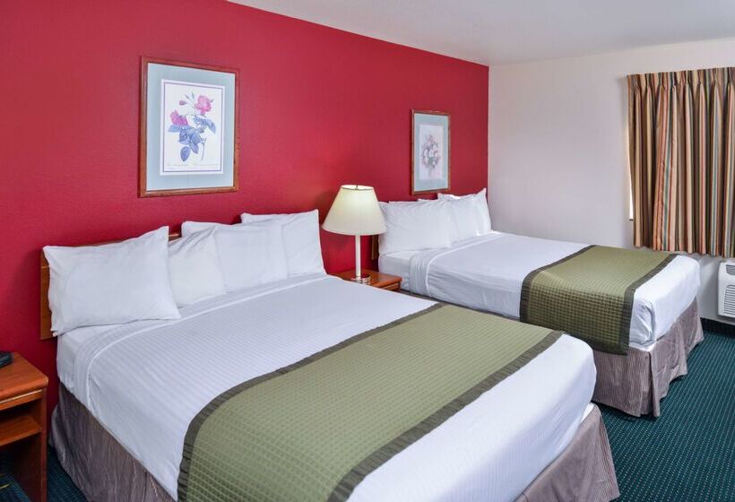 فندق Travelodge By Wyndham, Newberg