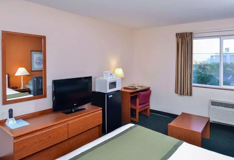 Отель Travelodge By Wyndham, Newberg