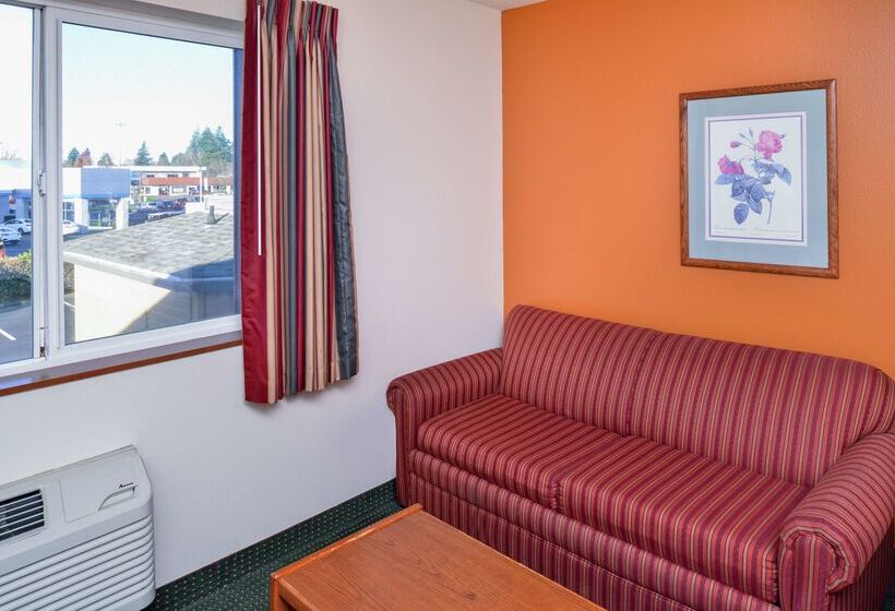 فندق Travelodge By Wyndham, Newberg