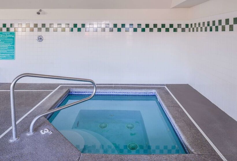 فندق Travelodge By Wyndham, Newberg