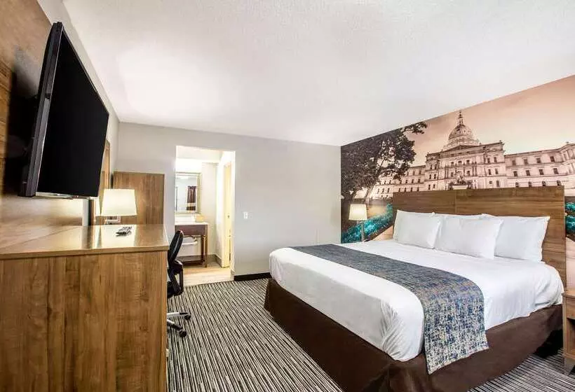 モーテル Clarion Pointe East Lansing University Area