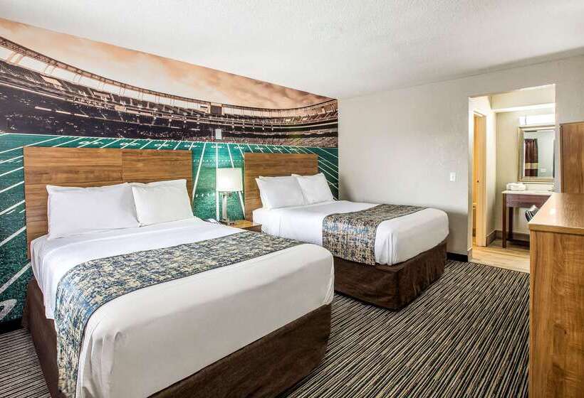 Motel Clarion Pointe East Lansing University Area