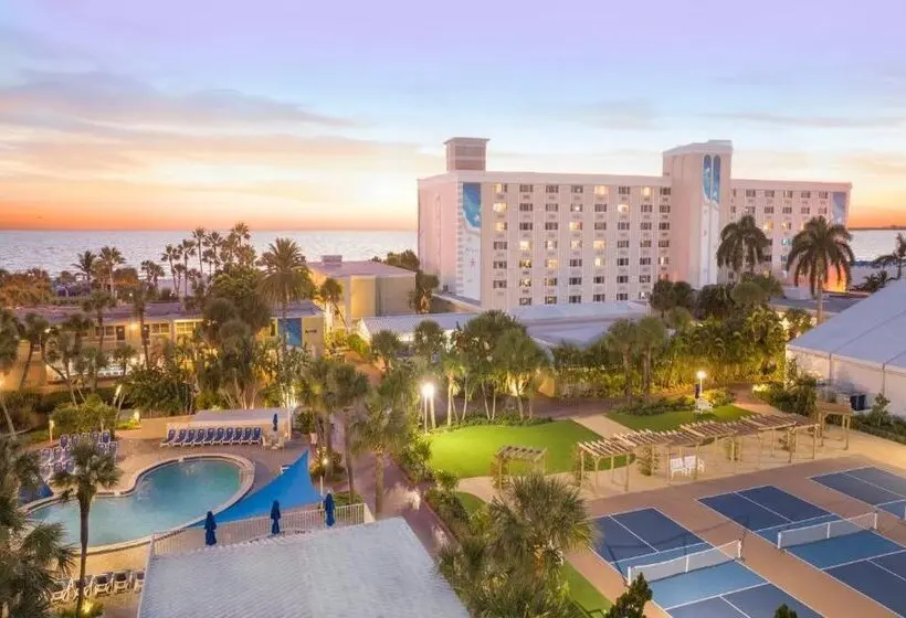 リゾートホテル Island Grand at Tradewinds